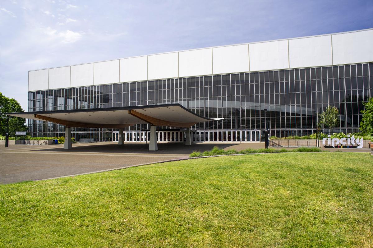 City of Portland Veteran's Memorial Coliseum Roof Replacement 