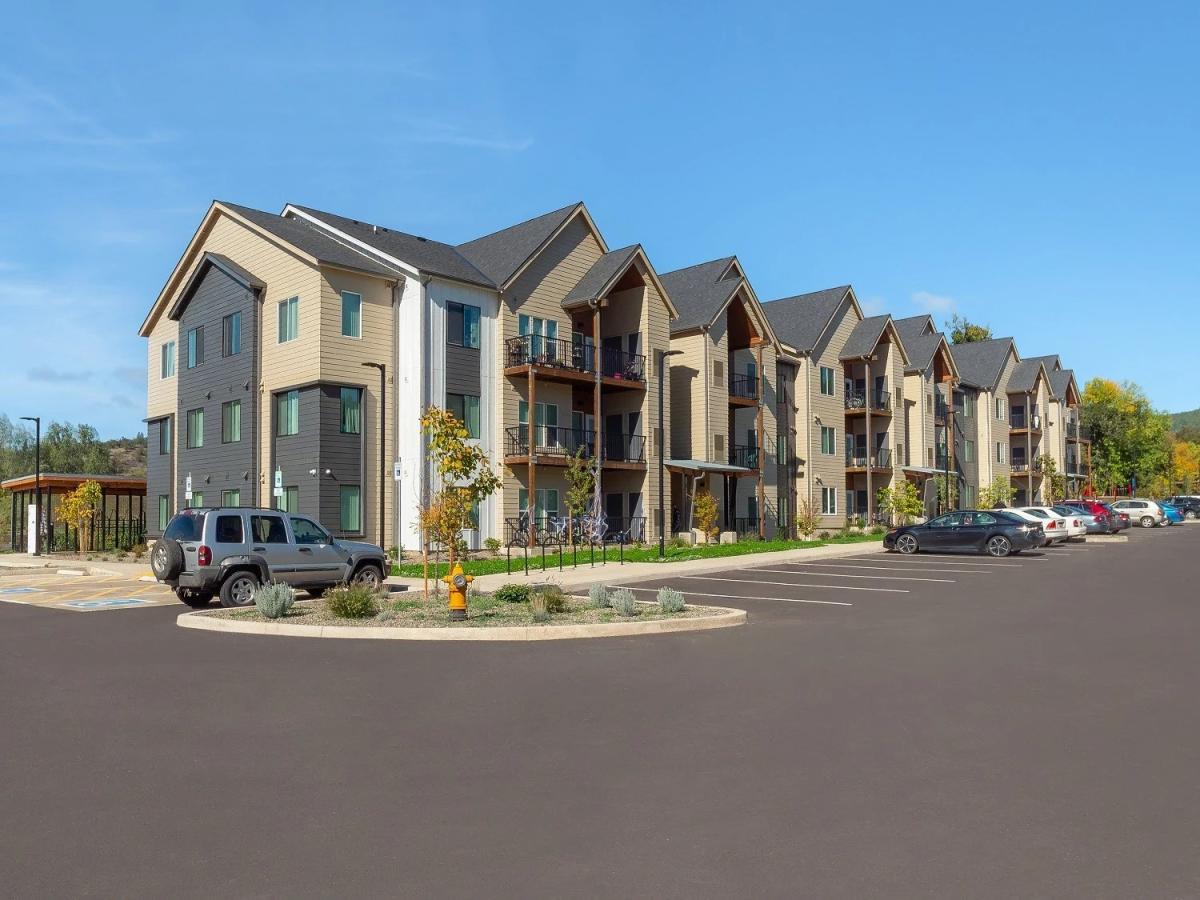 Sunshine Park Apartments